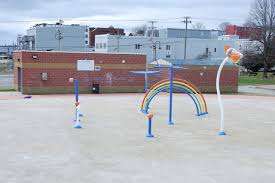 Rainbow Park Splash Pad – Bild 1