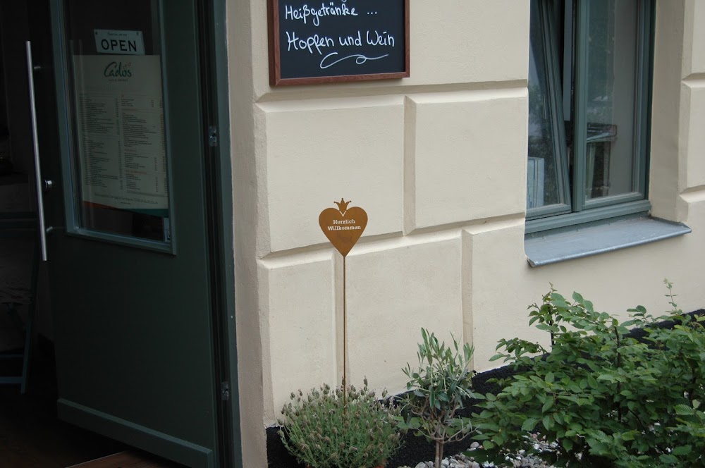 Cados Cafe & Creperie – Bild 1