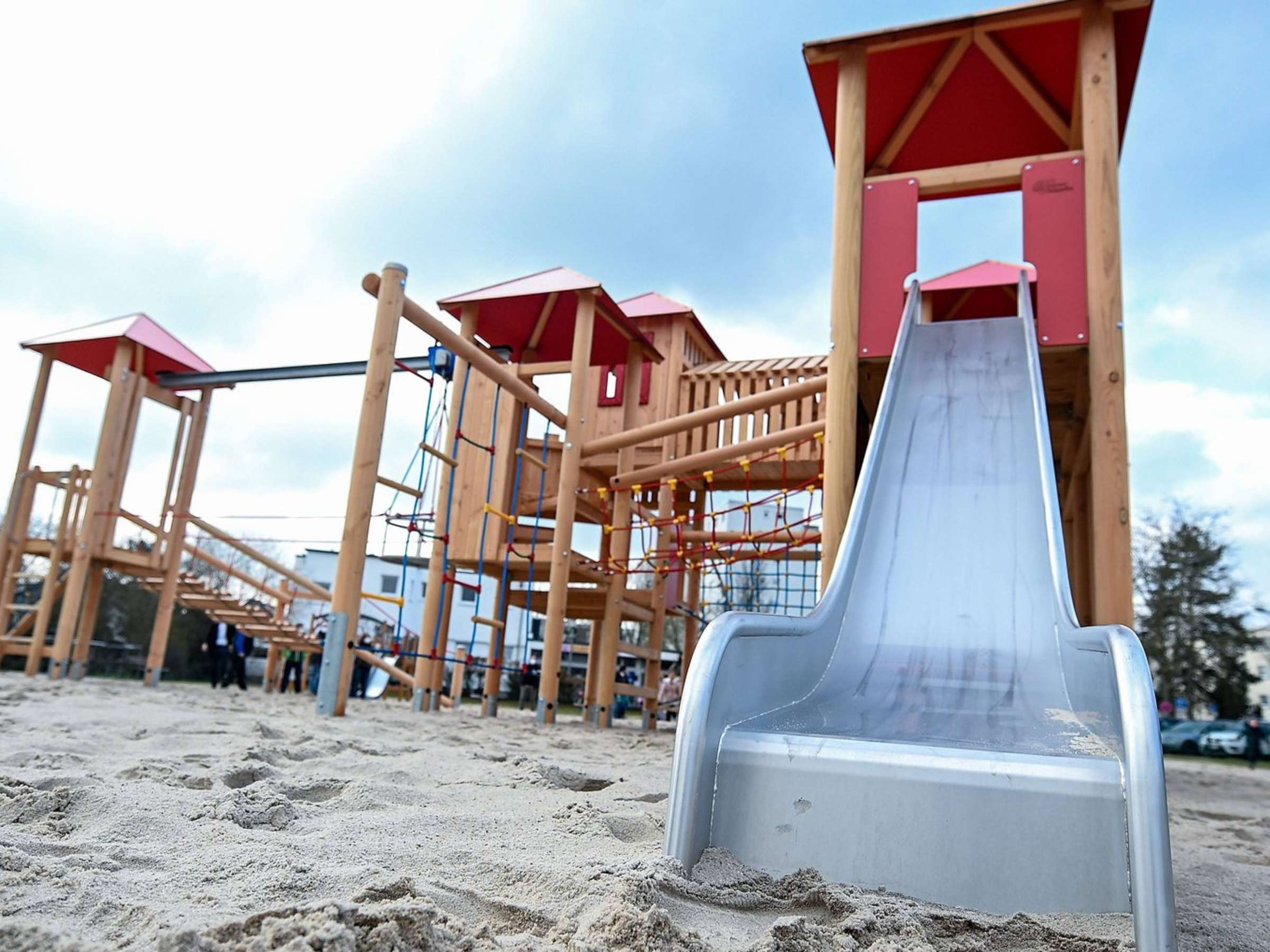 Spielplatz – Bild 1