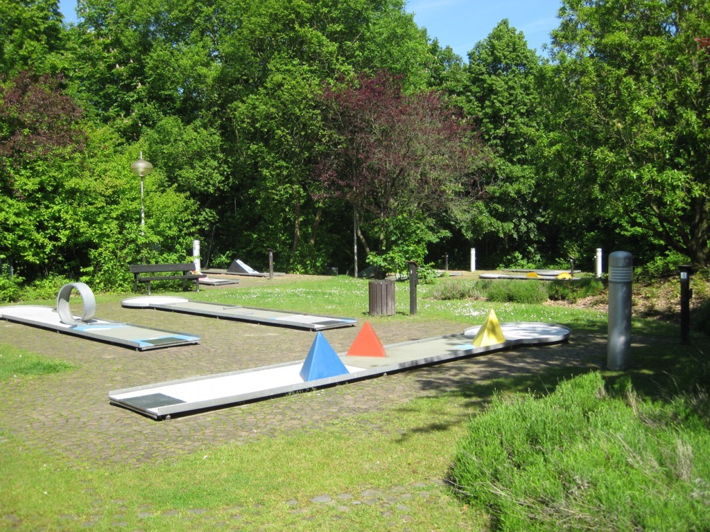 Minigolfanlage im Stadtpark Baunatal – Bild 1