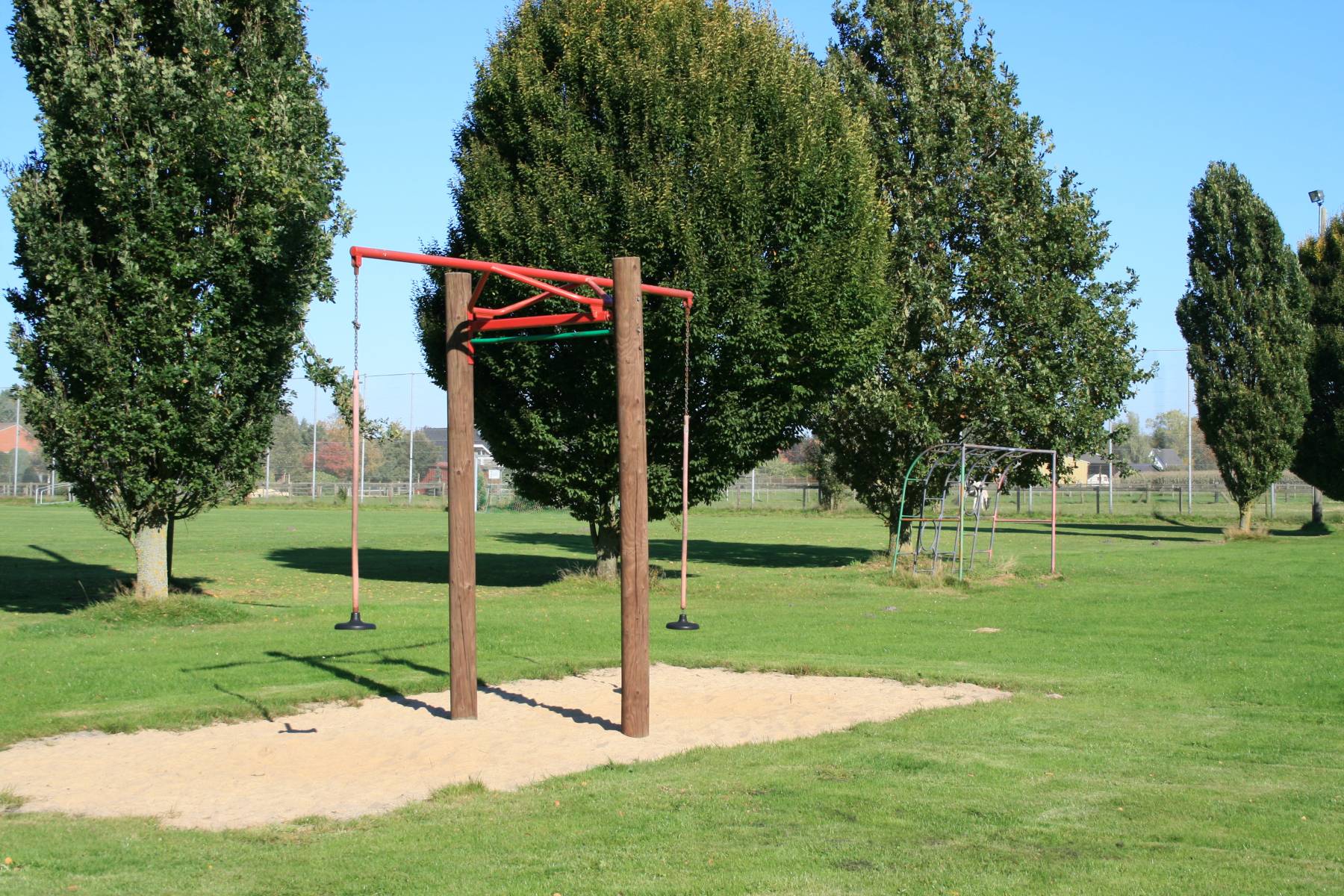 Spielplatz am Sportplatz – Bild 1