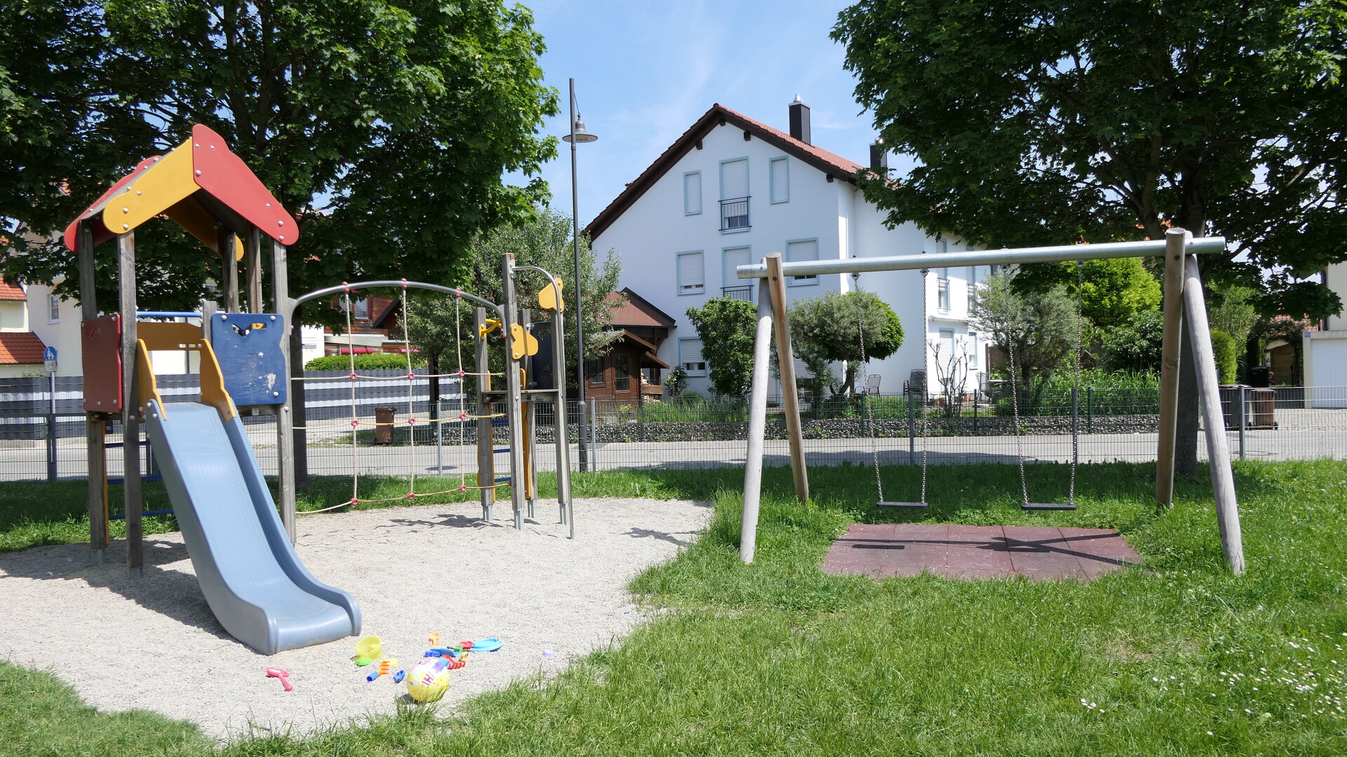 Spielplatz Egerländer Str. – Bild 1