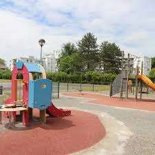 Place de jeu du quartier – Bild 4