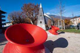 Parco giochi Giubiasco Piazza Grande – Bild 3