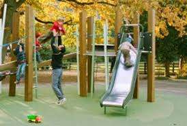 Place de jeux du parc de Vincy-Vermont – Bild 2