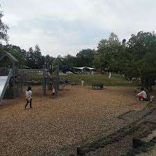 playground Bertrand Park – Bild 2