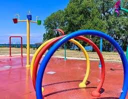 Bayview Village Junction Playground and Splashpad – Bild 5