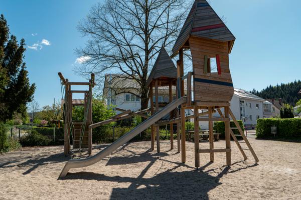 Spielplatz im Rosenhag – Bild 1