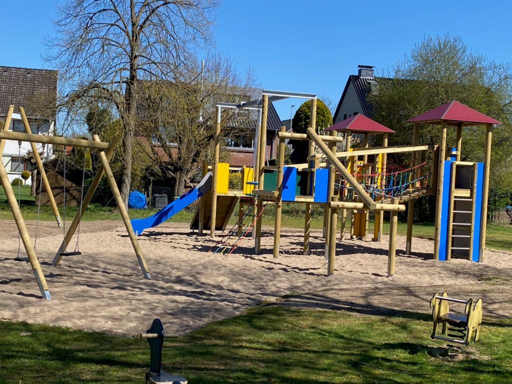 Spielplatz im Pinnaubogen – Bild 1