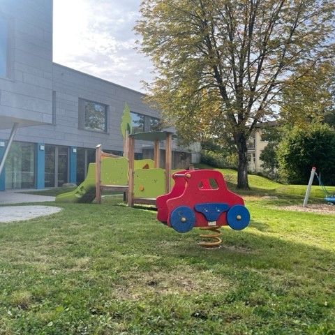 Spielplatz – Bild 3