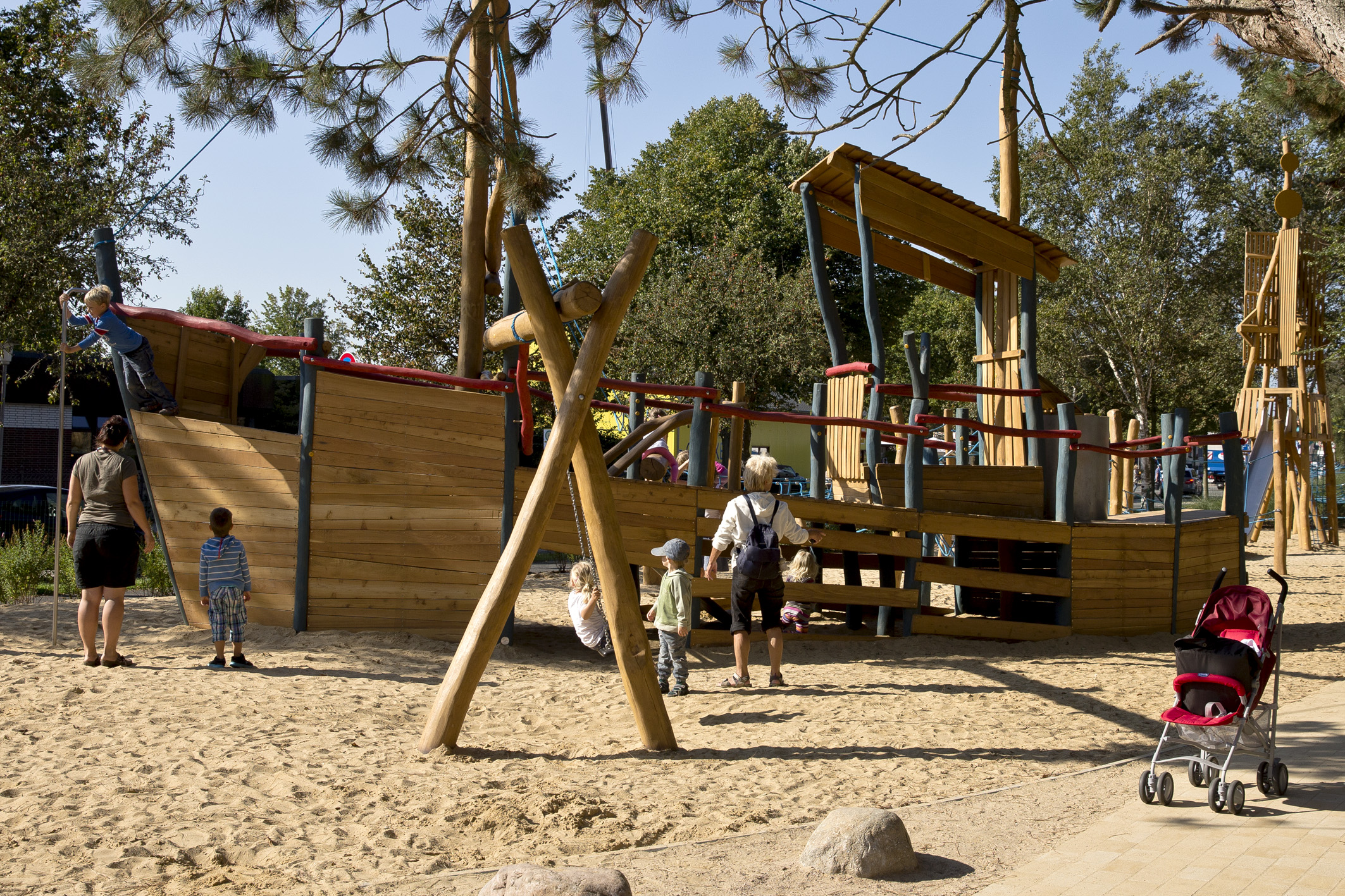 Spielplatz – Bild 2