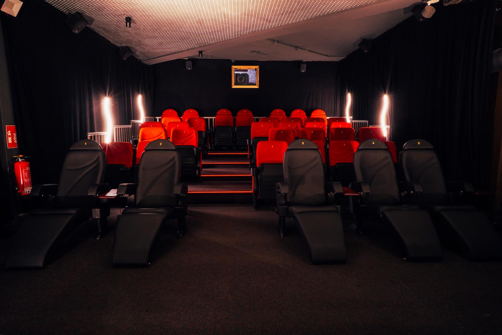 Kleines Theater Schillerstrasse – Bild 3