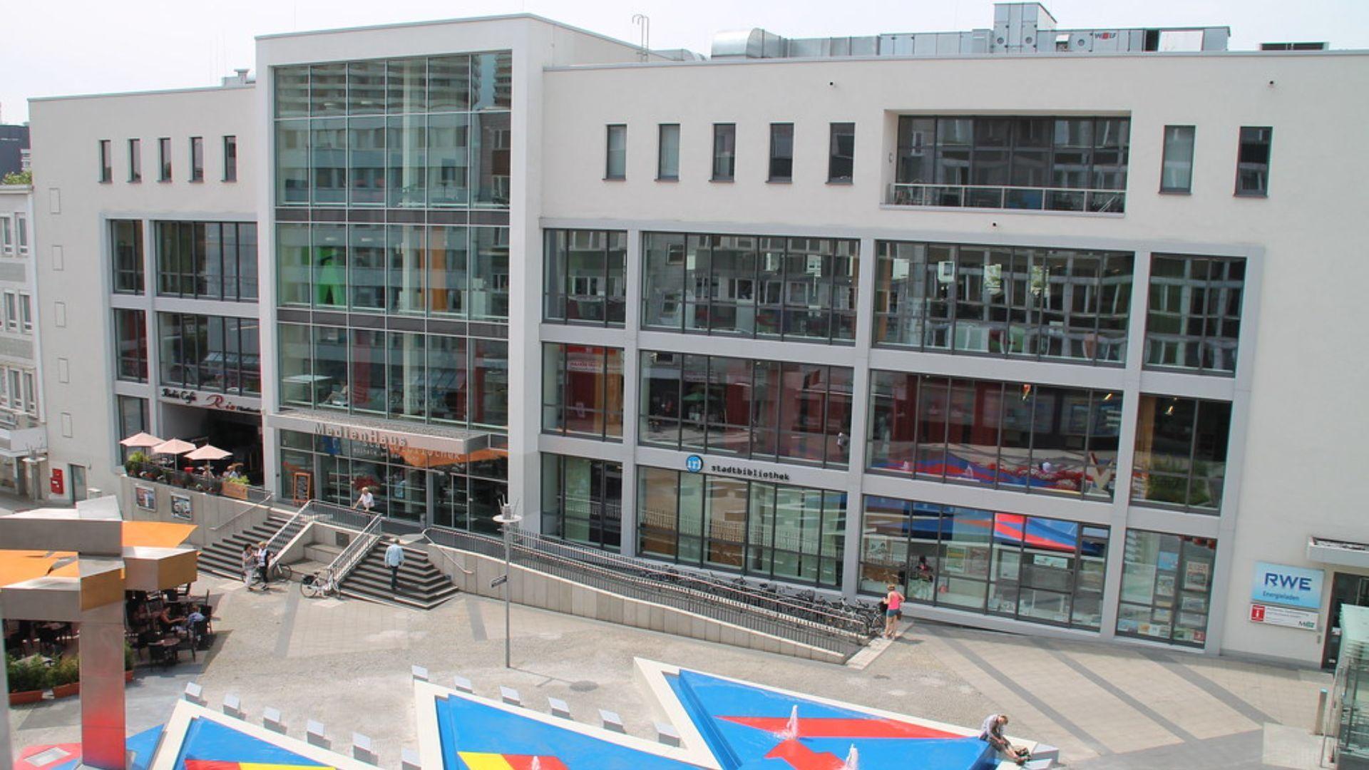 Stadtbibliothek im MedienHaus – Bild 1