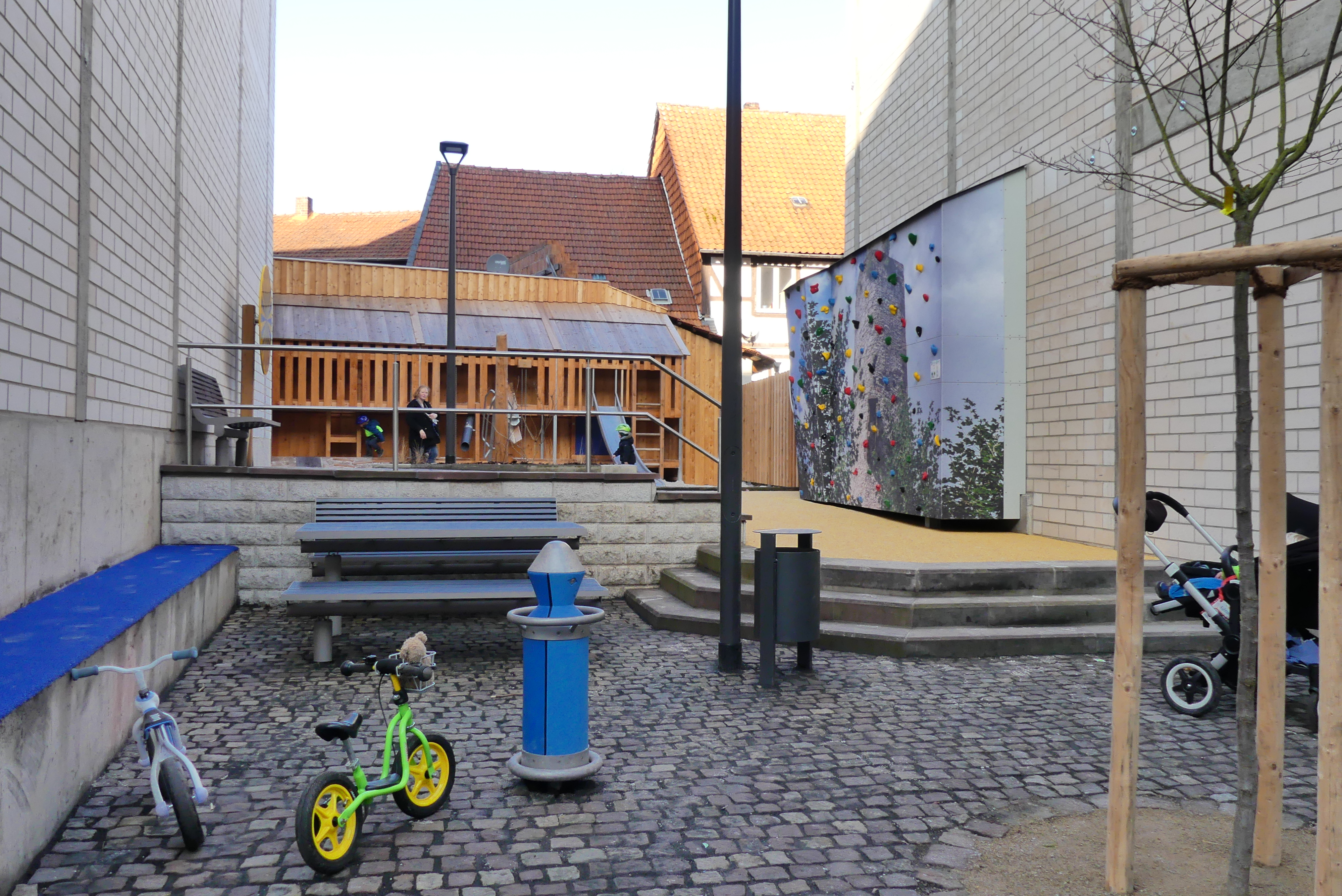 Kinder Spielgasse – Bild 1