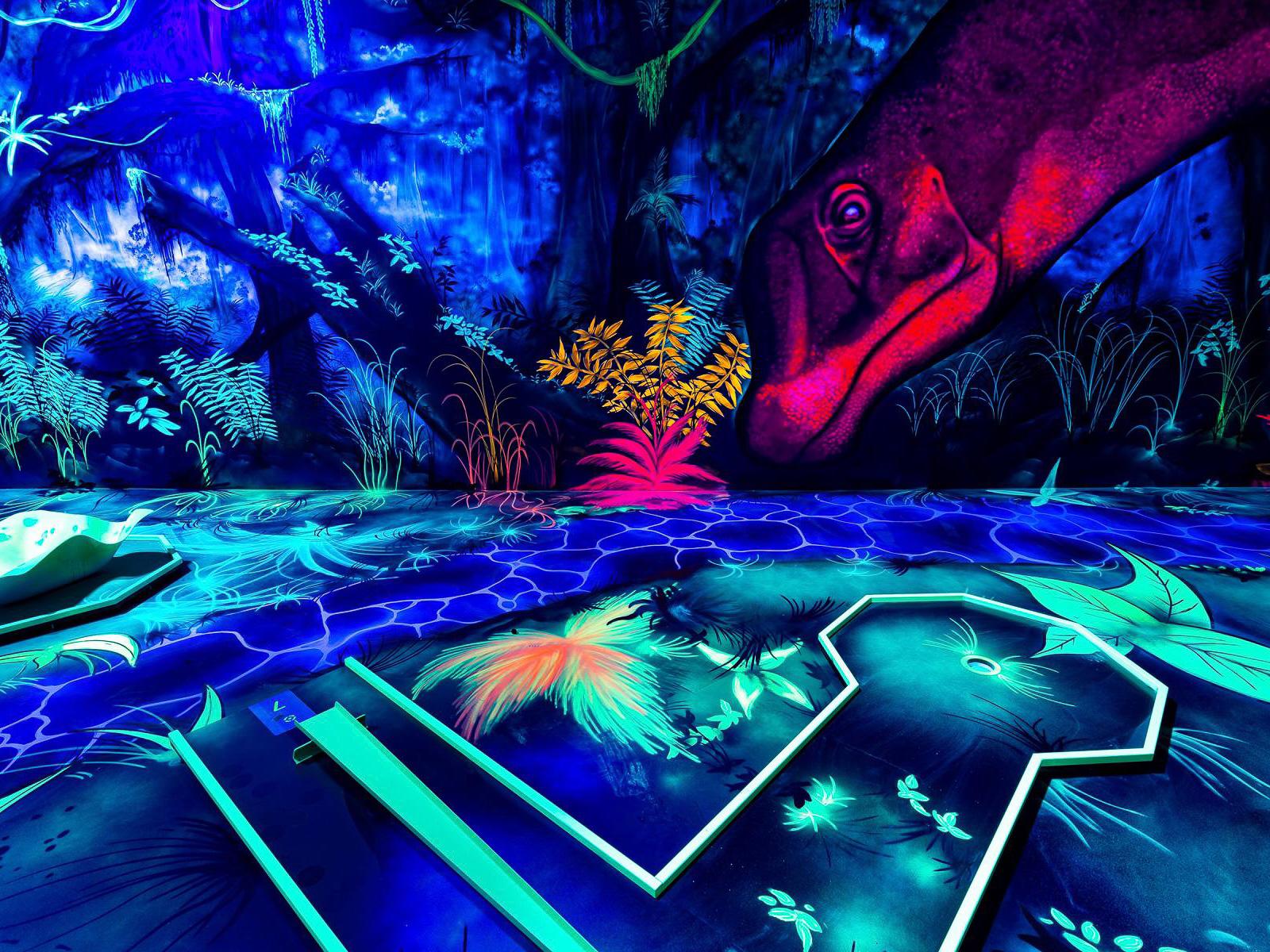 5 Welten - 3D Schwarzlicht Minigolf – Bild 2