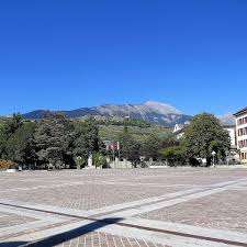 Place de la Planta – Bild 4