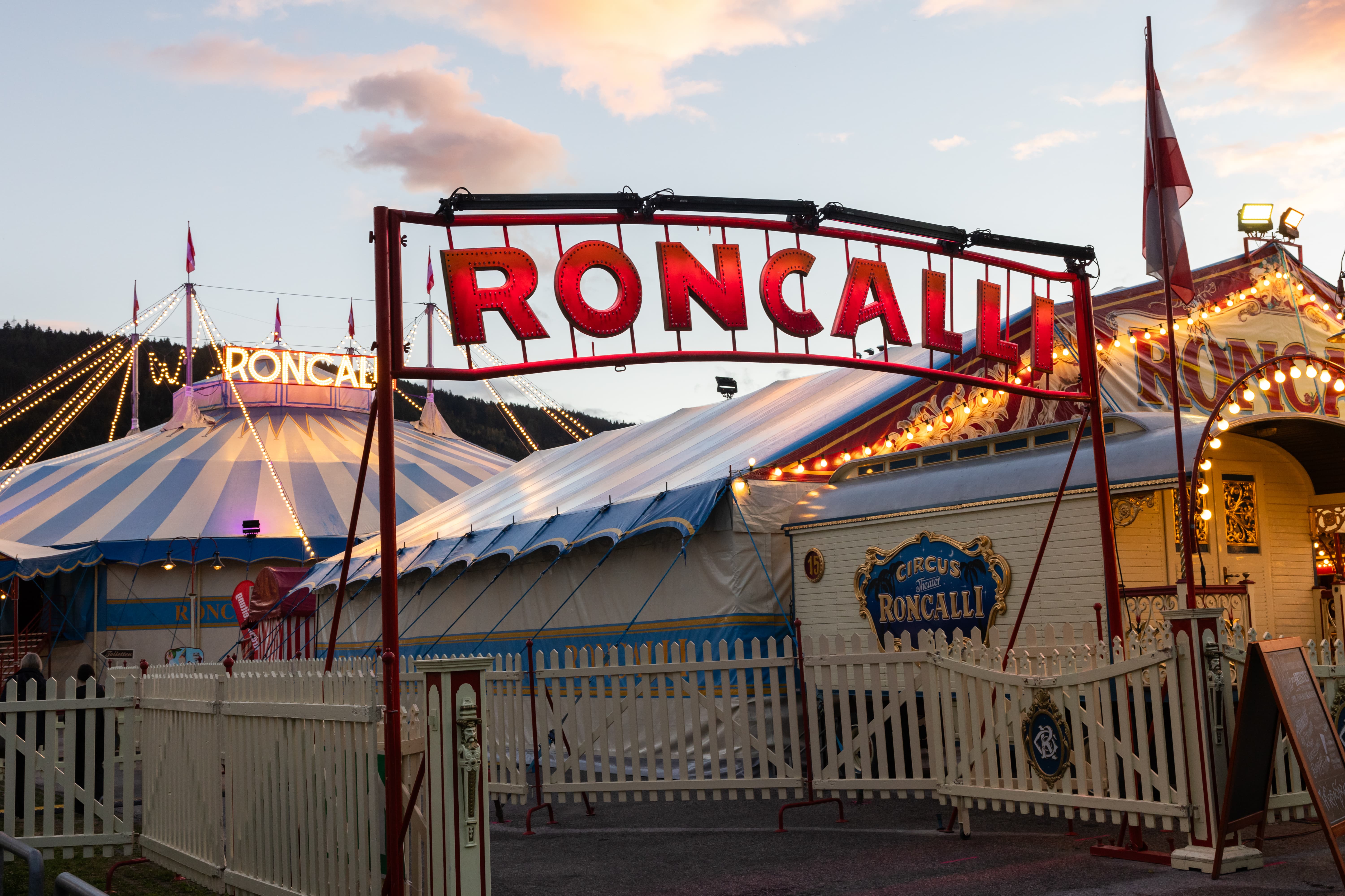 Circus-Theater Roncalli – Bild 2