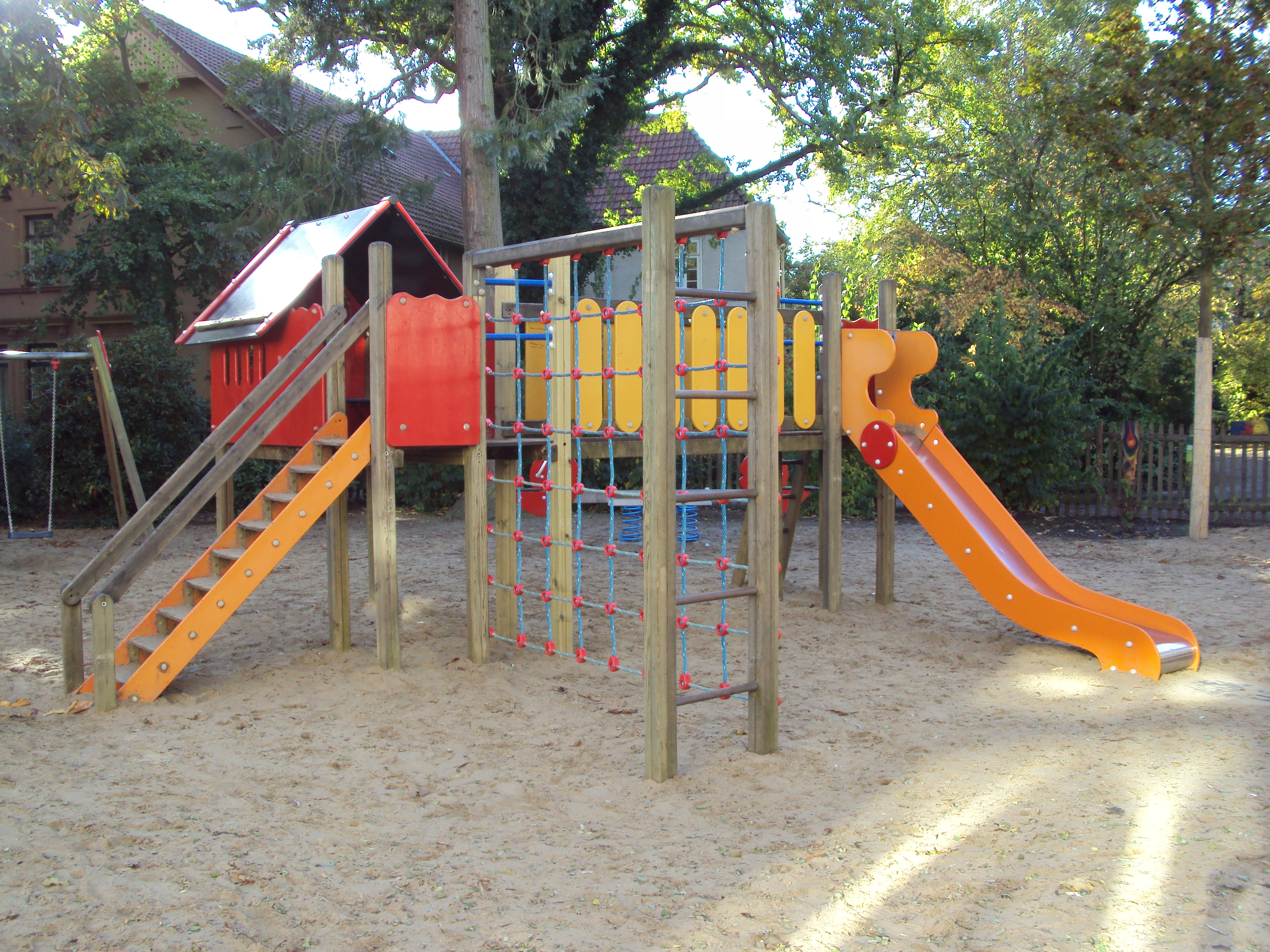 Spielplatz Kirchenstraße – Bild 1