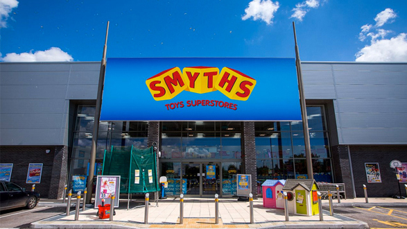 Smyths Toys Superstore Darmstadt – Bild 3