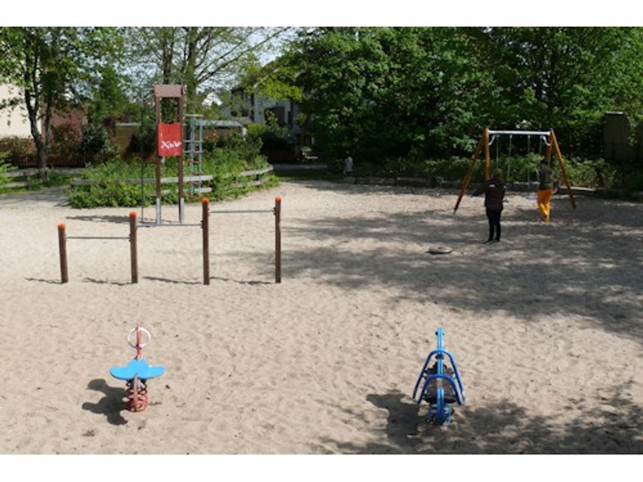 Spielplatz Neues Land – Bild 1