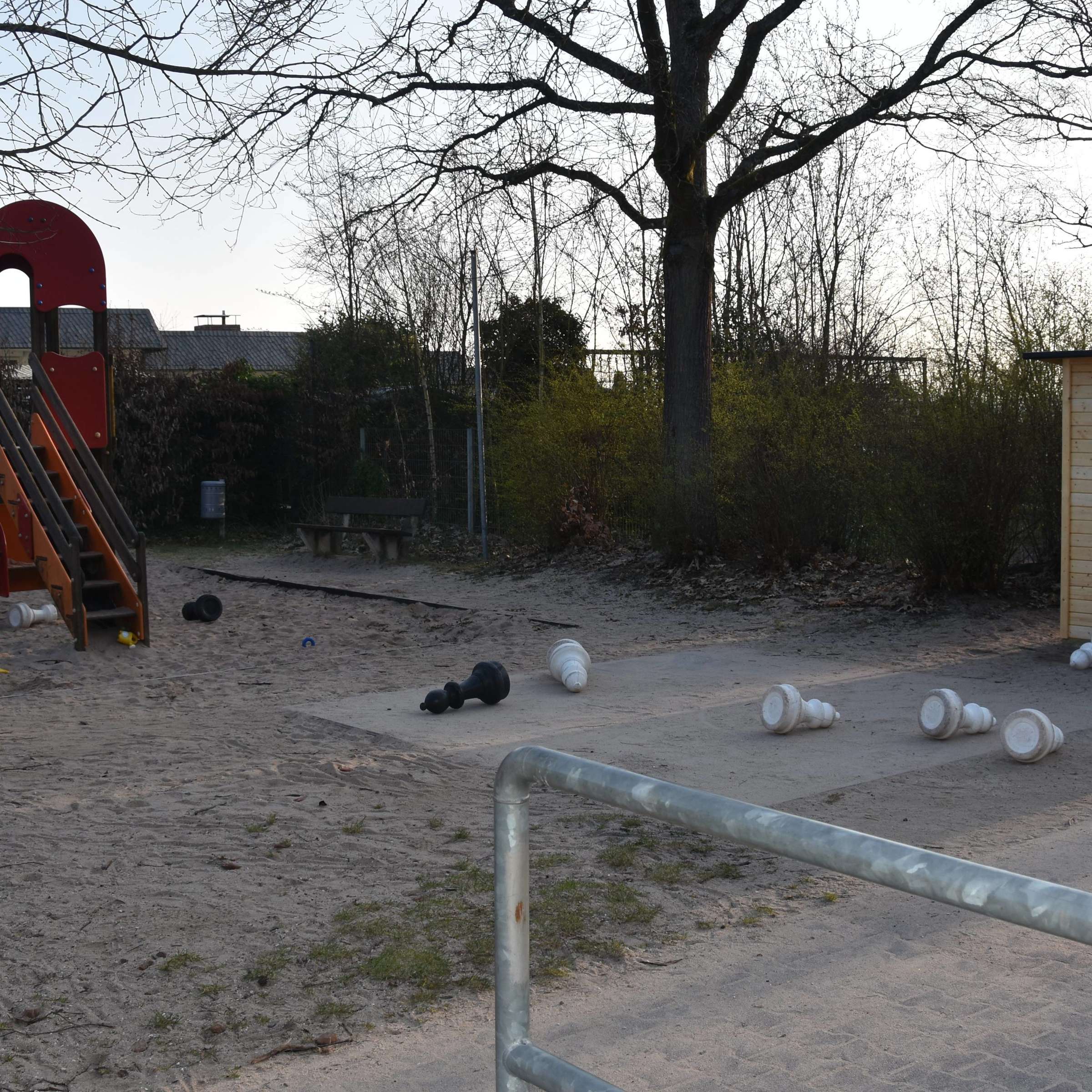 Spielplatz – Bild 2