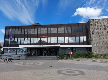 Evangelisches Gemeindezentrum mit Bücherei – Bild 2