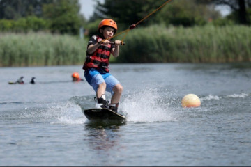 Wasserski-Seilbahn Neubrandenburg – Bild 3