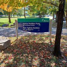 Sylvia Holden Park – Bild 1