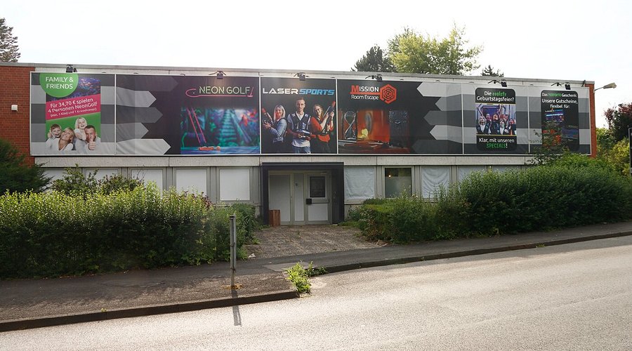 funXperience Göttingen | LaserSports, NeonGolf, Mission: Room Escape & Pixel Games – Bild 3