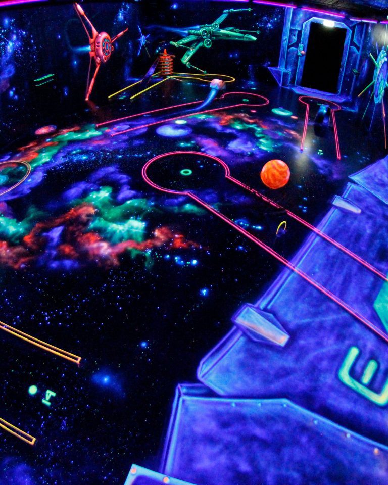 funXperience Göttingen | LaserSports, NeonGolf, Mission: Room Escape & Pixel Games – Bild 5