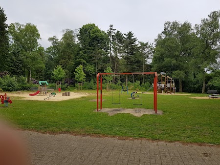 Spielplatz – Bild 1