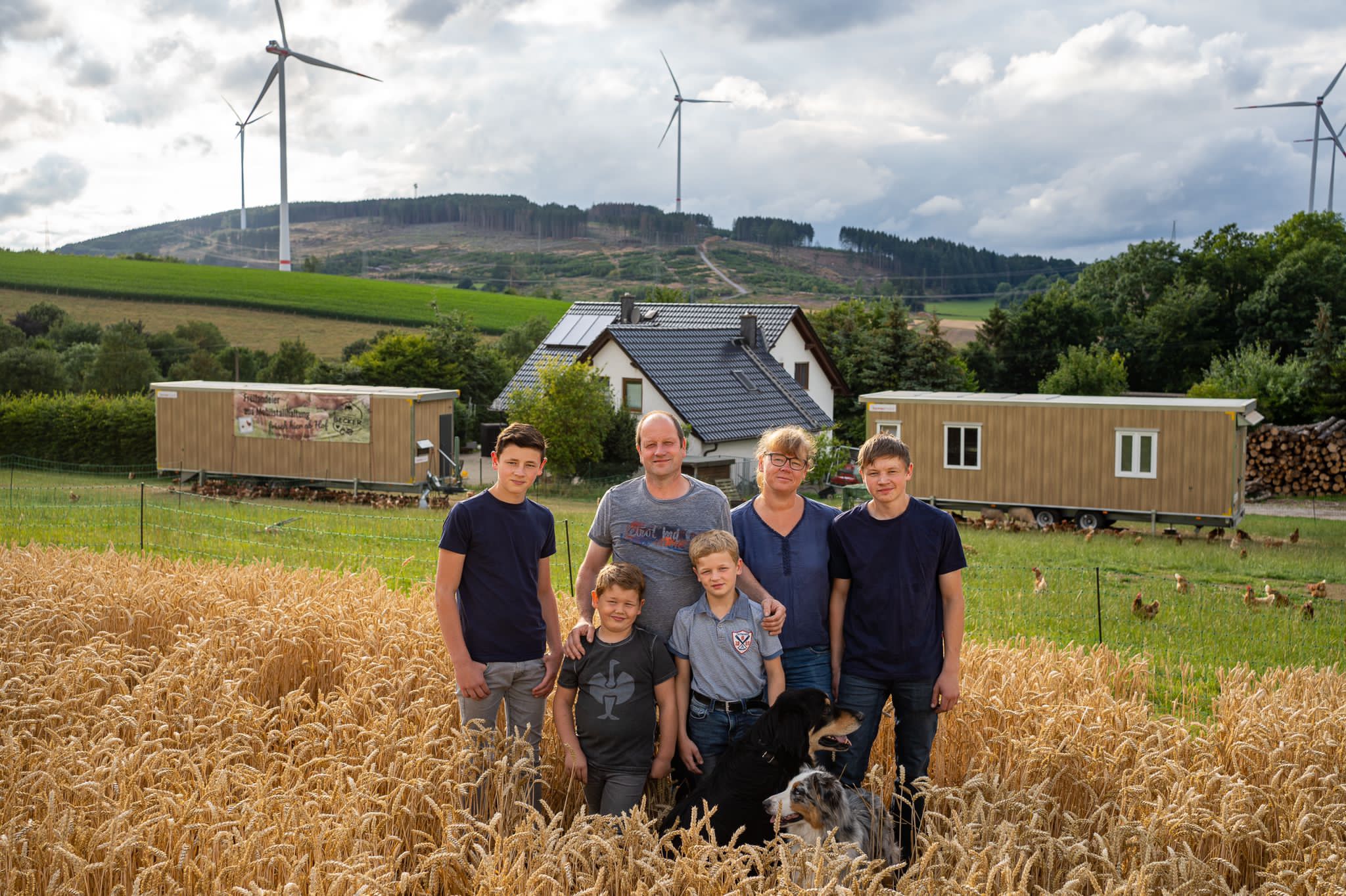 Familienhof Becker: Hermann & Bettina Becker GbR/ Hermann Becker: Landwirtschaftliches Lohnunternehmen, Briloner Heizholz – Bild 5