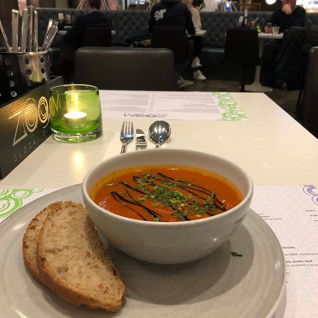 Zoom Restaurant Glocal Dining – Bild 2