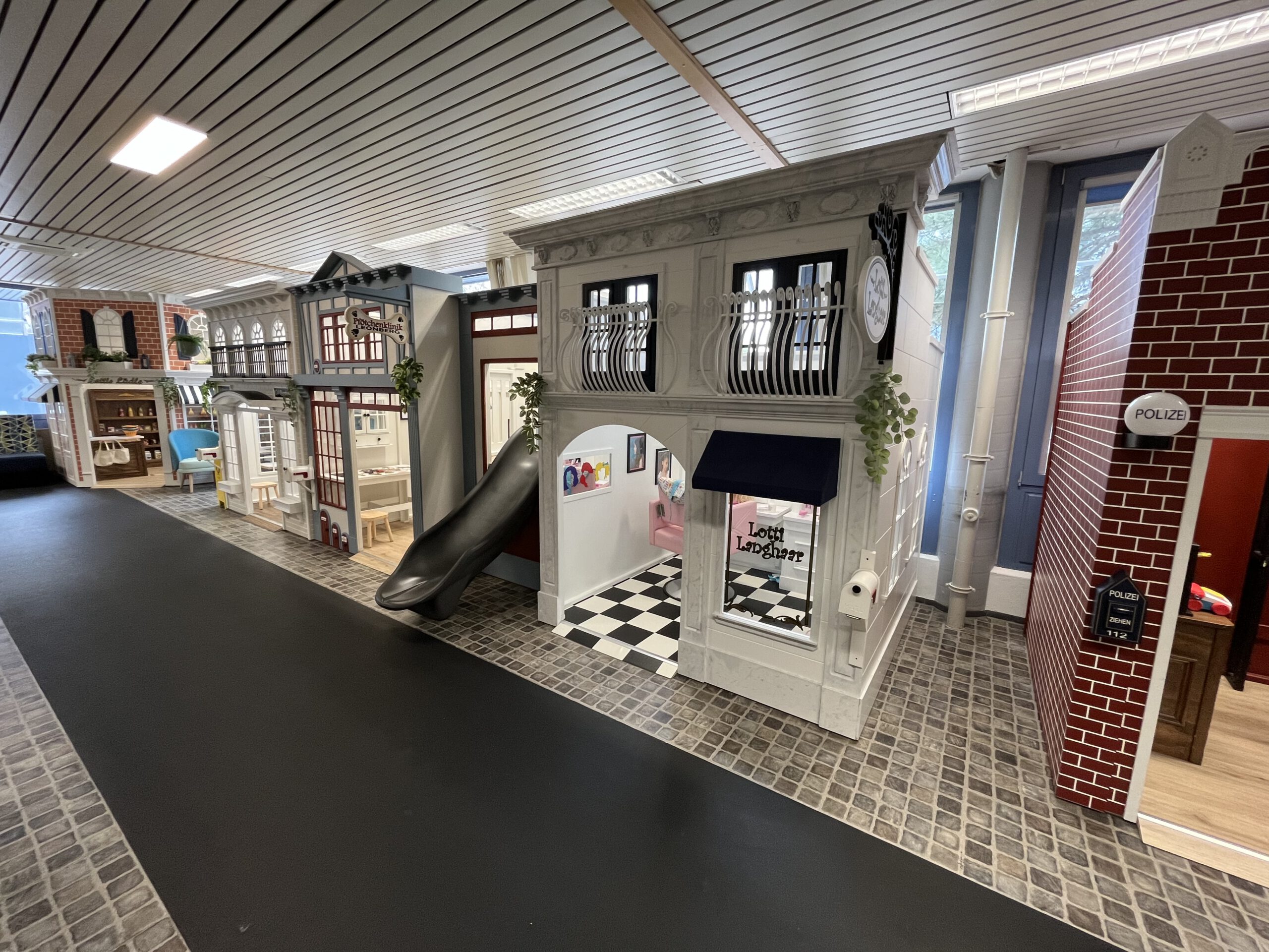 Spielstadt Leonberg - Indoorspielplatz & Café – Bild 2