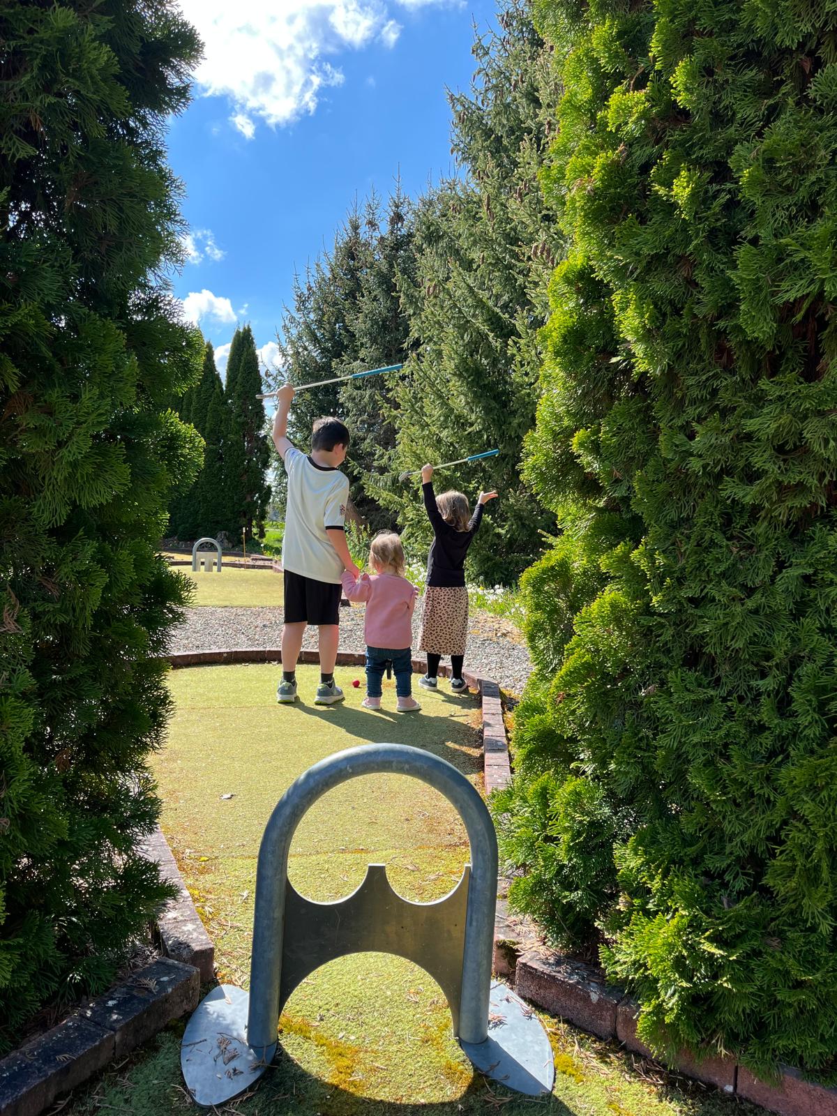 Natur-Minigolf – Bild 1