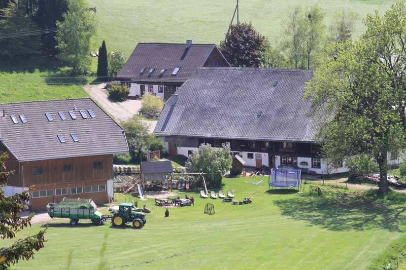 Kernenhof Familie Bähr – Bild 2