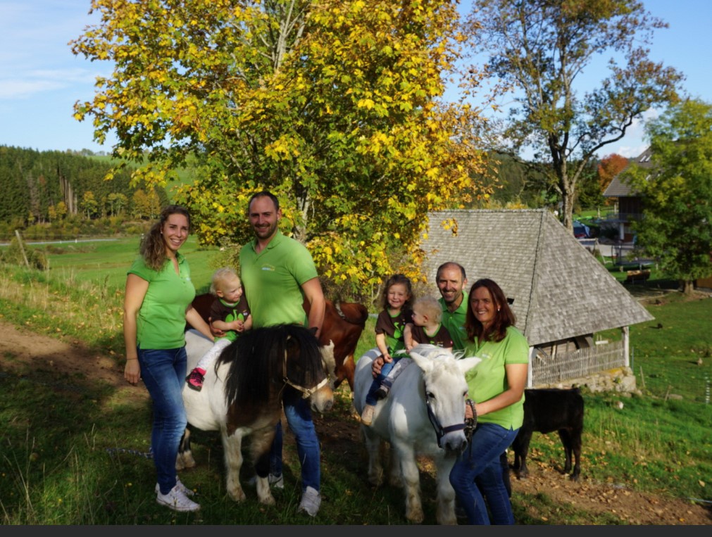 Kernenhof Familie Bähr – Bild 3