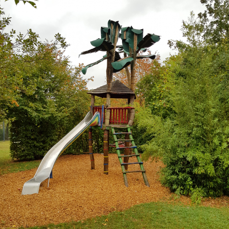 Spielplatz im Leuchensang – Bild 1