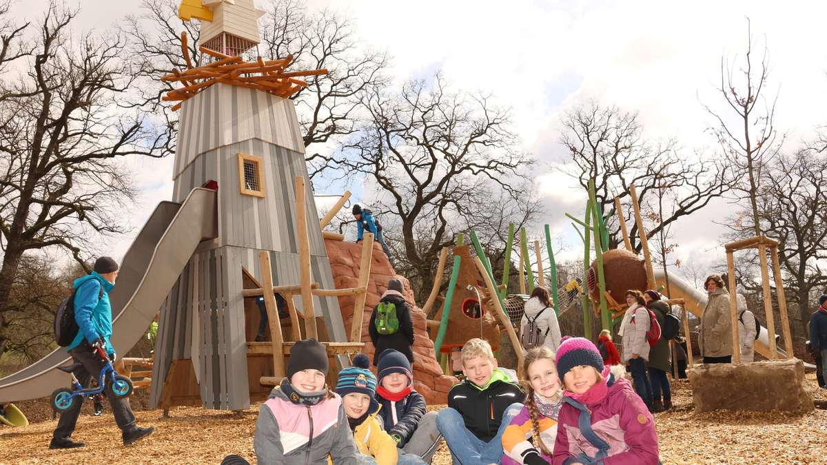 Spielplatz – Bild 1