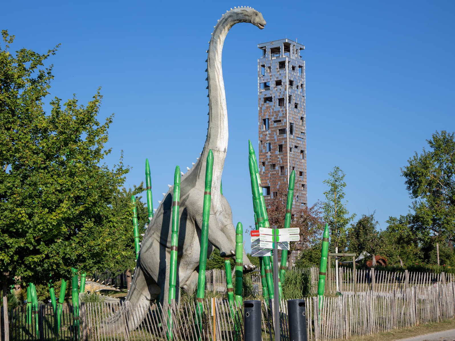 Dinosaurier im Himmelsgarten – Bild 2