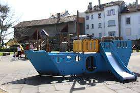 Place de jeux – Bild 3