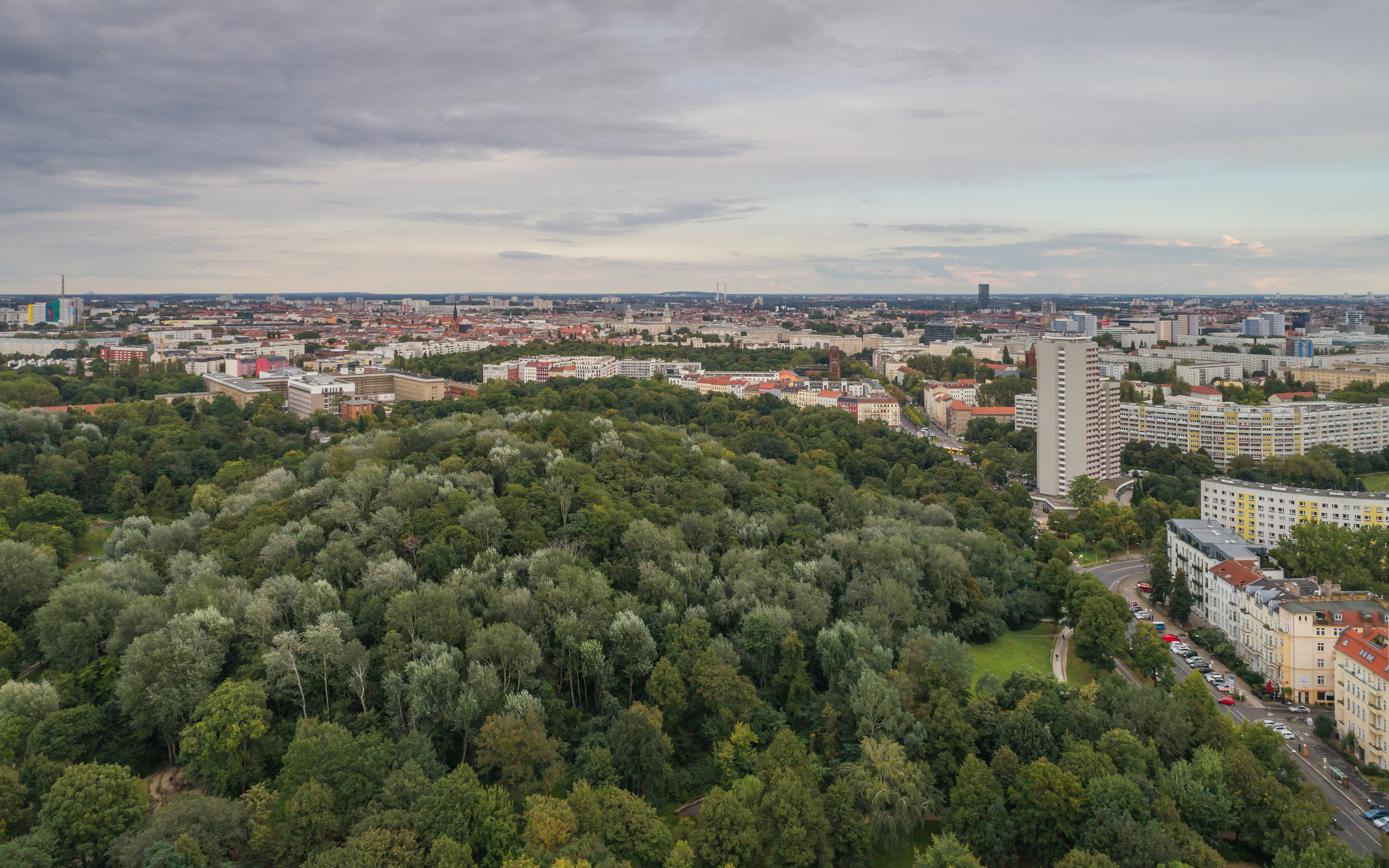 Kletterfelsen Volkspark Friedrichshain – Bild 5
