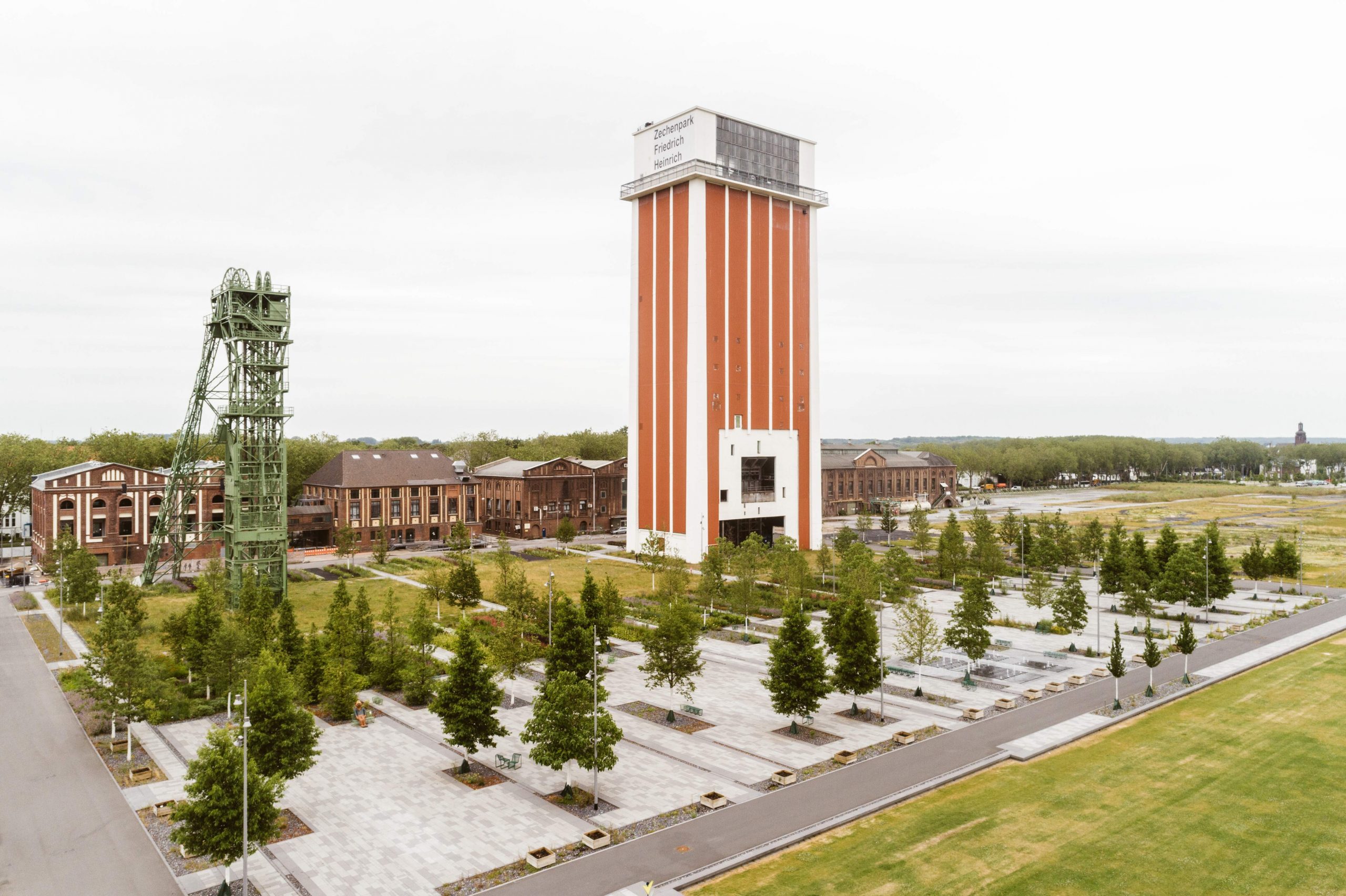 Zechenpark Friedrich-Heinrich - Eingang Innenstadt – Bild 4