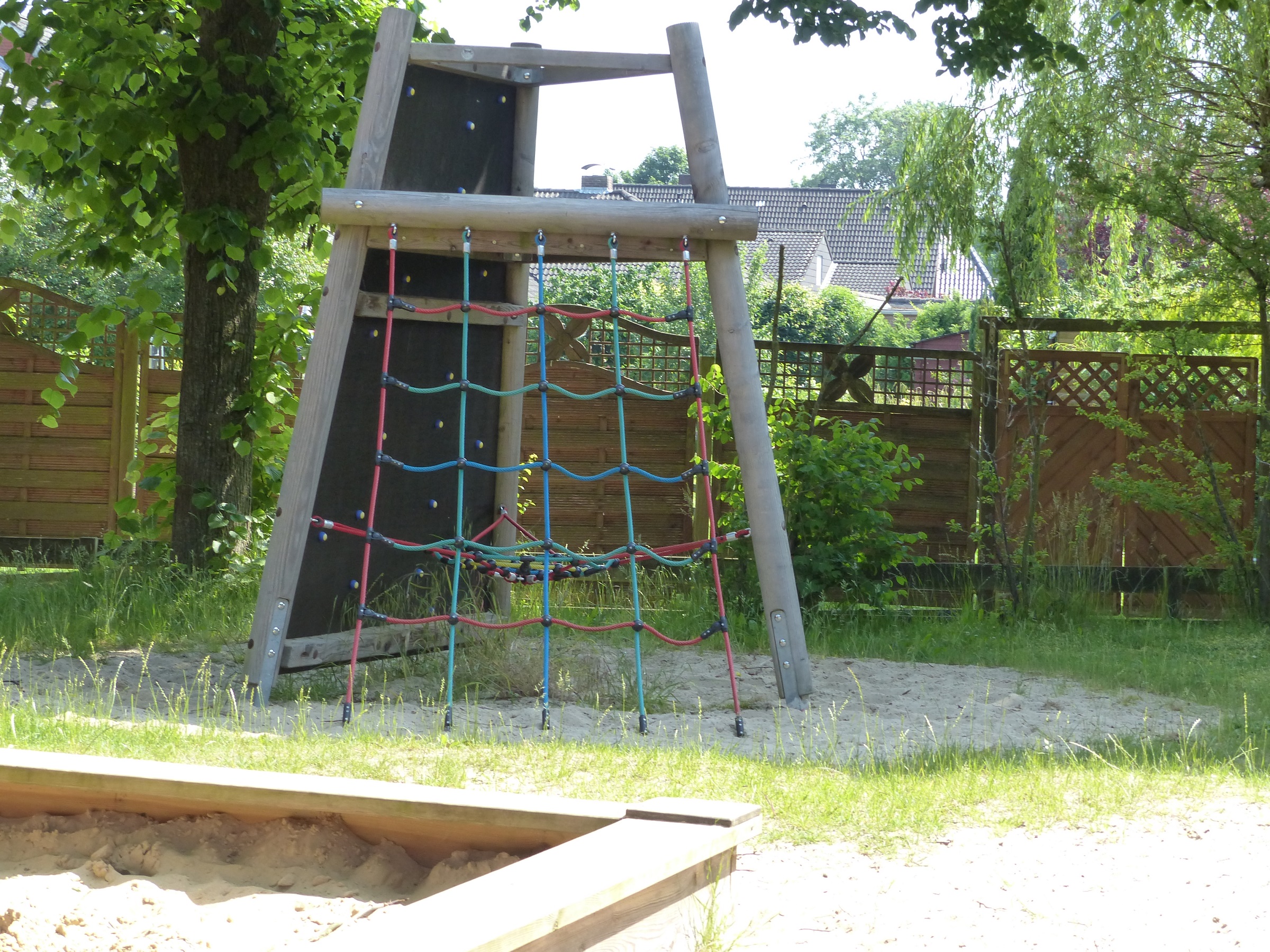 Spielplatz Schölischer Hochfeld – Bild 1