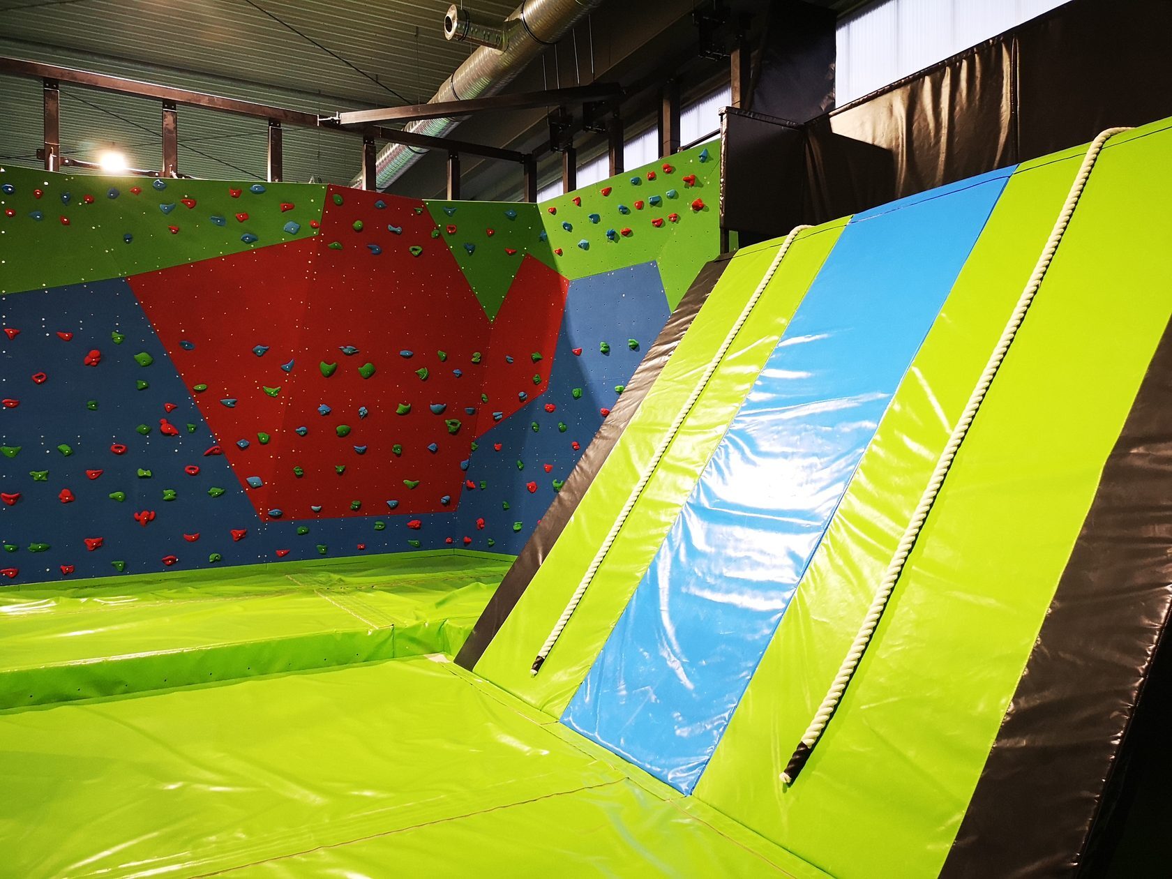 Spaßhalle – Bild 4