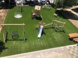 Place de jeux Jardin Anglais (avec table de pique-nique) – Bild 2