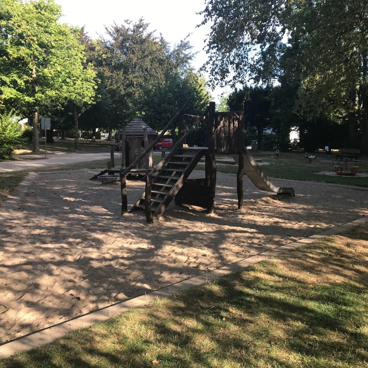 Spielplatz Fliederweg – Bild 3