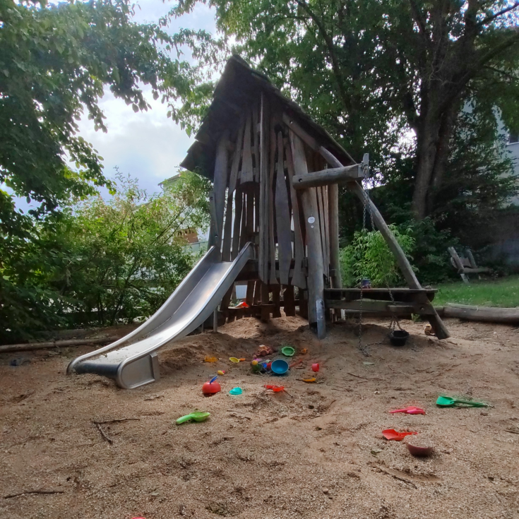 Spielplatz Troppauer Straße – Bild 1