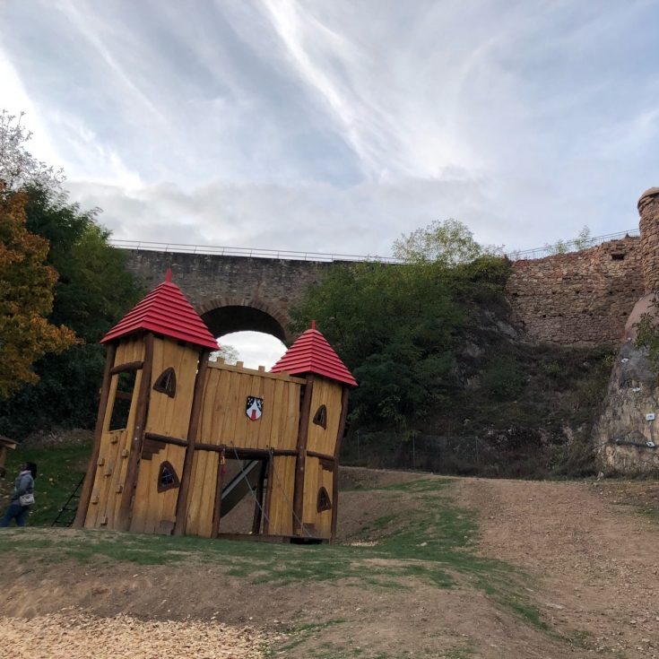 Kinderspielplatz an der Ebernburg – Bild 1
