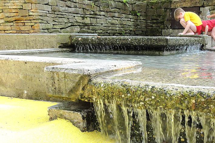 Wasserspielplatz am Mailänder Platz – Bild 1